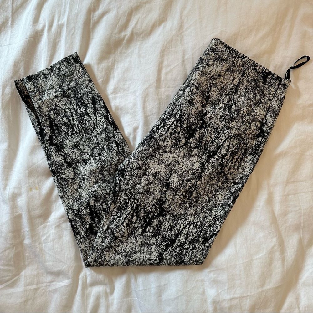 French Connection Marble Pattern Pants Size 6 - Picture 5 of 6